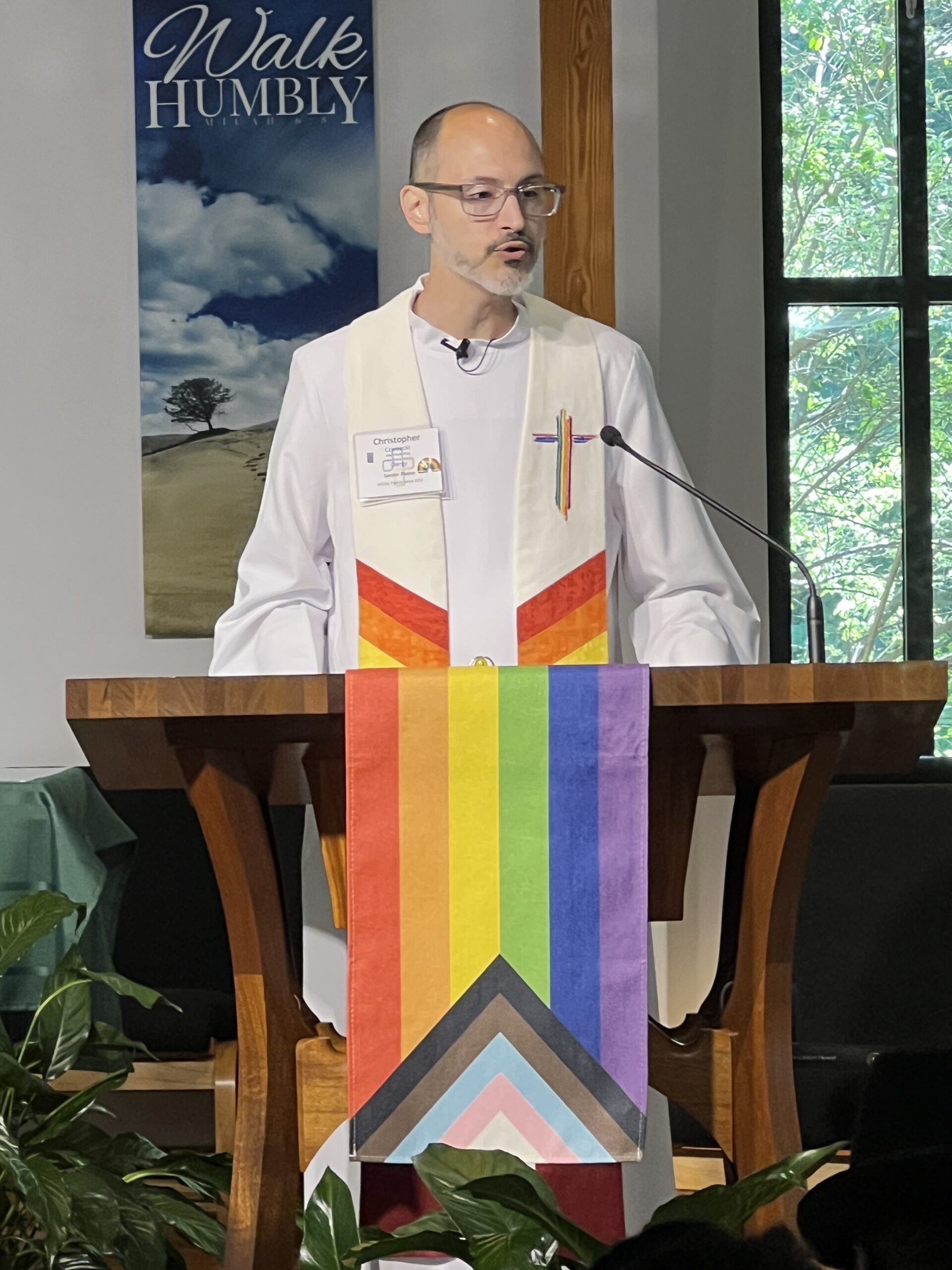 Rev. Christopher Czarnecki preaching during worship